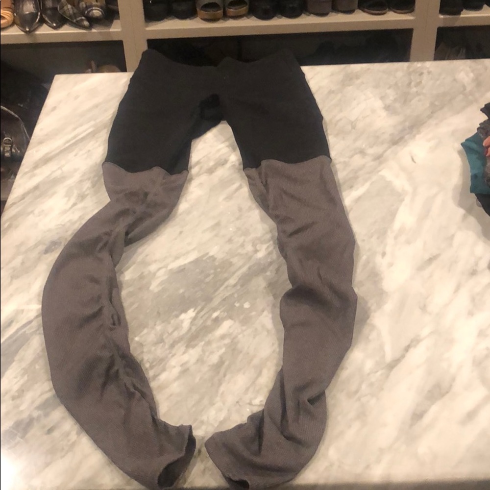 Alo yoga pants